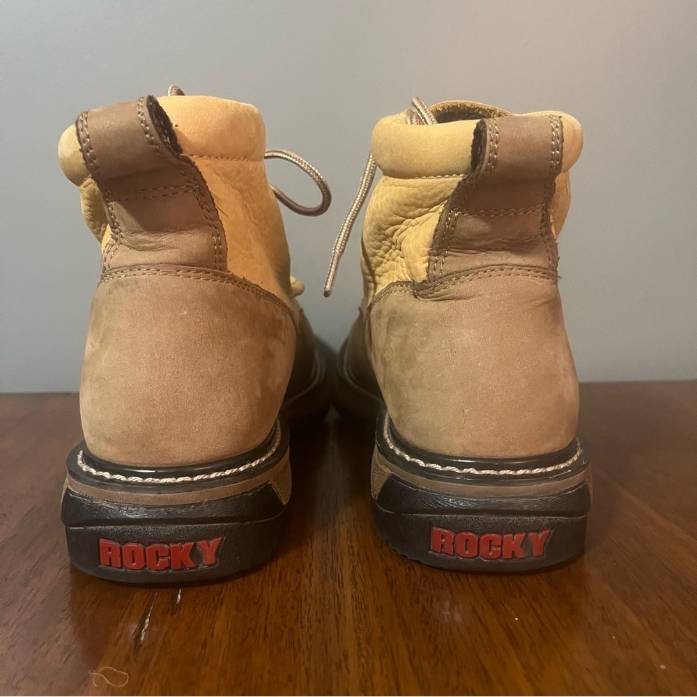 Rocky boots for women size 8. Suede, leather. Gently worn. - Picture 3 of 10